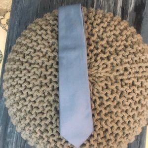 David Donahugh Mens tie in light blue